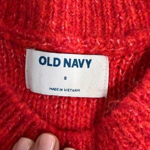 Old Navy Women's Vibrant Red Sweater